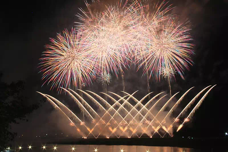 神宮奉納花火大会