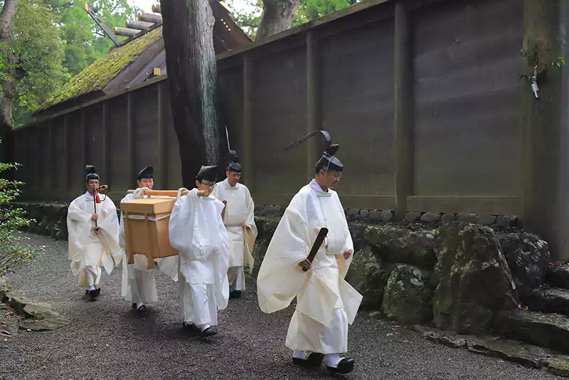 日別朝夕大御饌祭