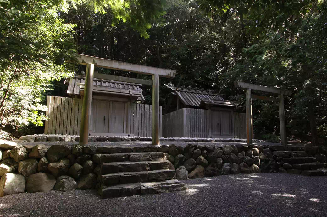 皇大神宮摂社　朝熊神社