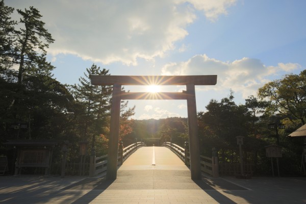 内宮 宇治橋からの日の出 お知らせ 伊勢神宮